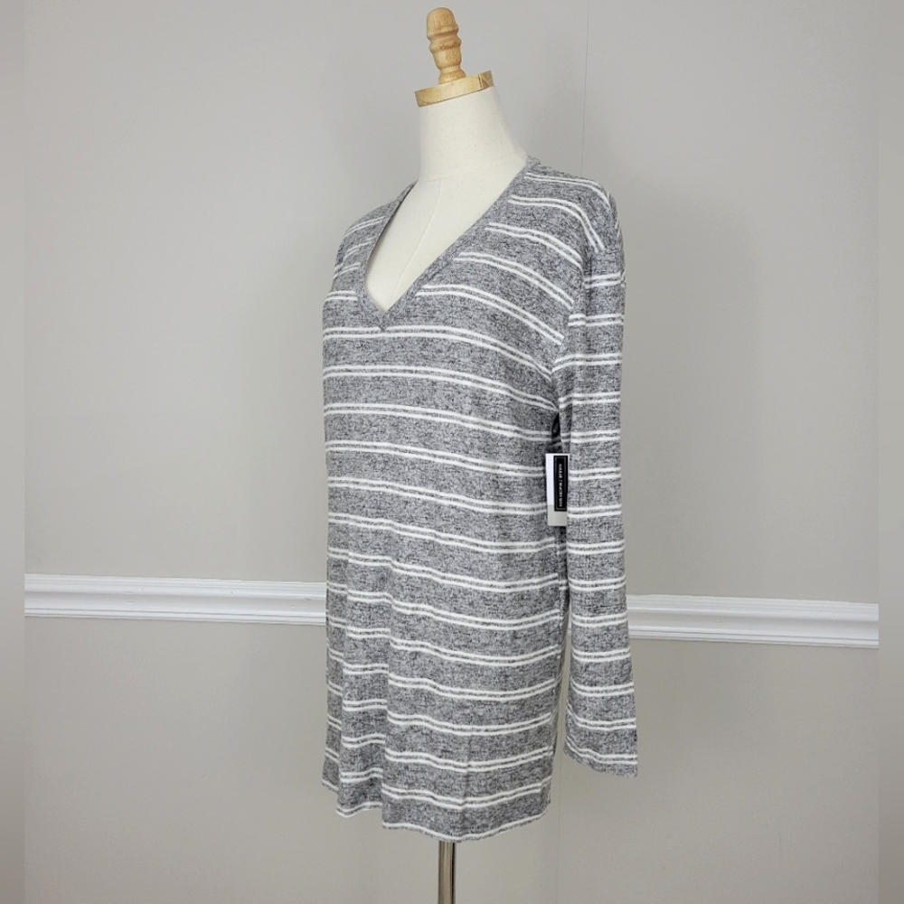 Nordstrom BP Deep V-Neckline Grey Long Sleeves Top Size S